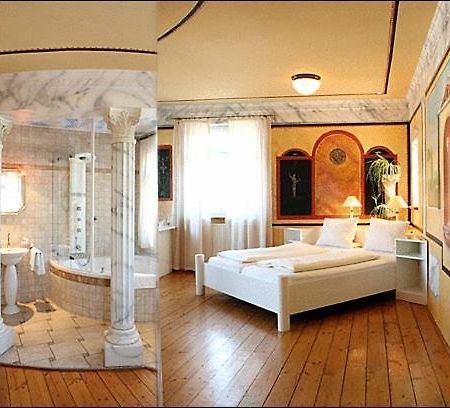 Hotel Knopf Und Knopf Erlebniswelt Warthausen Zimmer foto